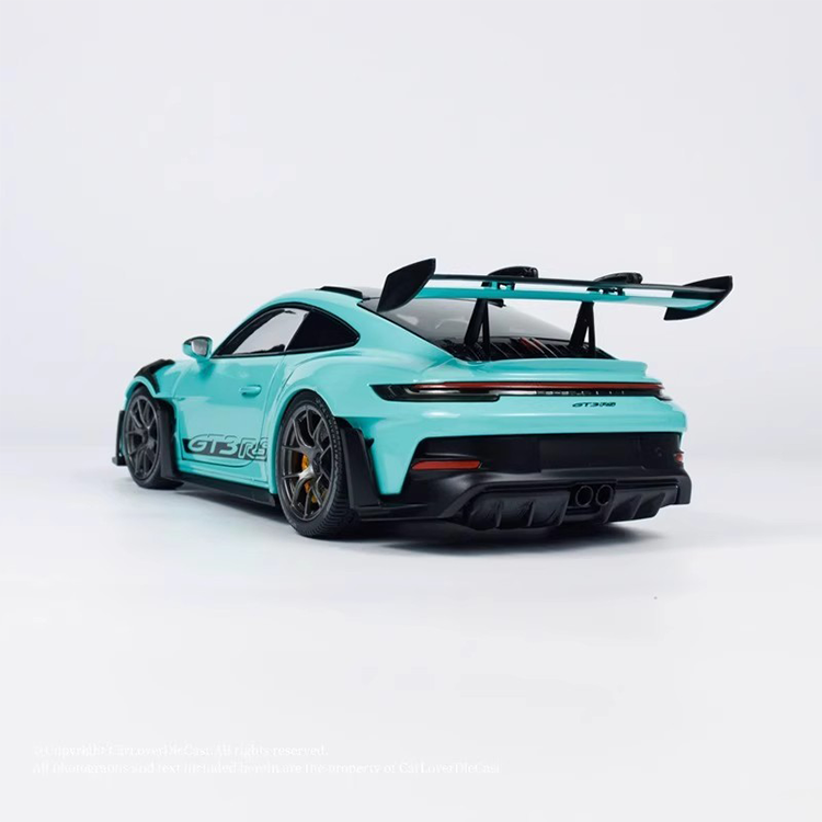 Minichamps 1:18 Porsche 911(992) GT3 RS 2024 Car Model Alloy