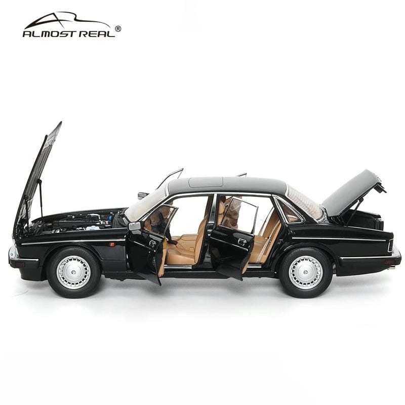 Almost Real1/18 Jaguar Jaguar XJ6 (XJ40 Alloy Static Car Model)