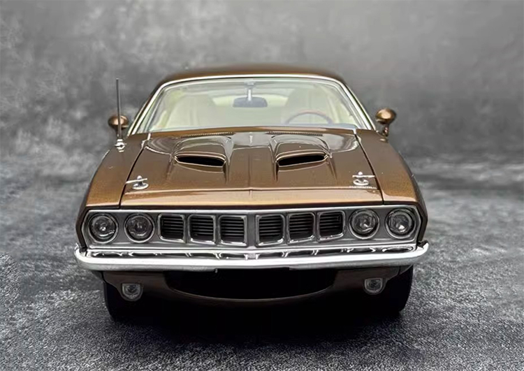 ACME 1:18 1971 Plymouth Cuda Muscle Car Alloy Simulation Car Model Brown top Premium Collectibles / Souvenirs / Gifts