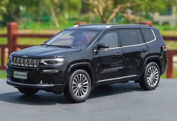 1: 18 brand new Jeep Grand Commander Jeep alloy simulation car model