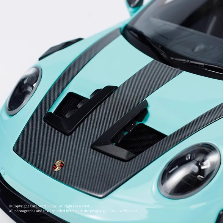 Minichamps 1:18 Porsche 911(992) GT3 RS 2024 Car Model Alloy