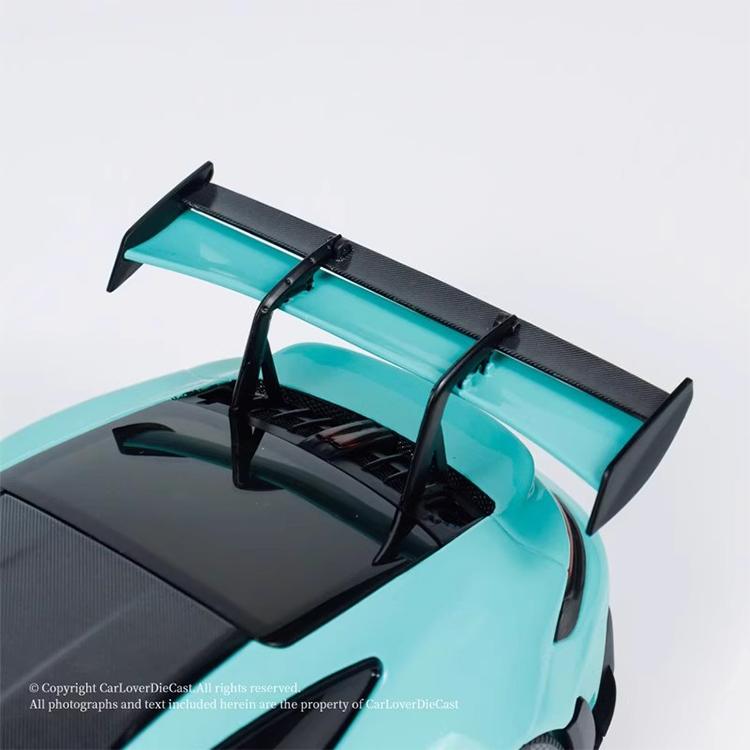 Minichamps 1:18 Porsche 911(992) GT3 RS 2024 Car Model Alloy