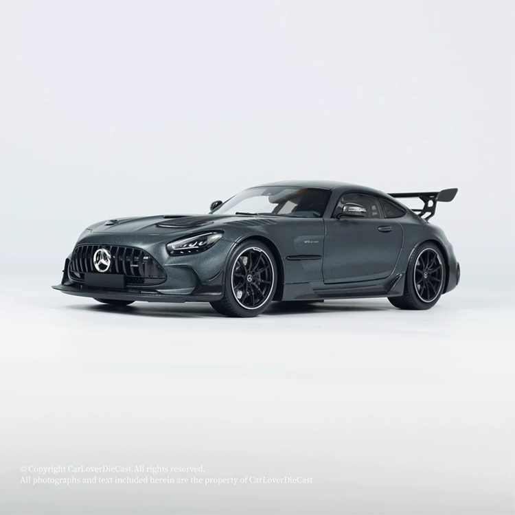 Minichamps 1:18 Mercedes AMG GT BLACK SERIES Starburst Alloy Car Model Simulation