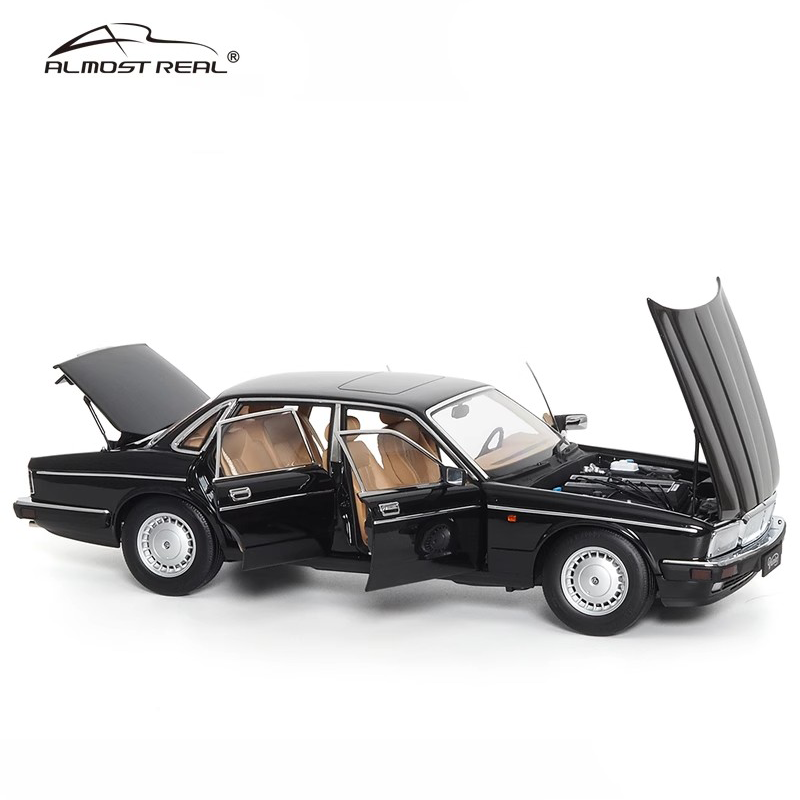 Almost Real1/18 Jaguar Jaguar XJ6 (XJ40 Alloy Static Car Model)