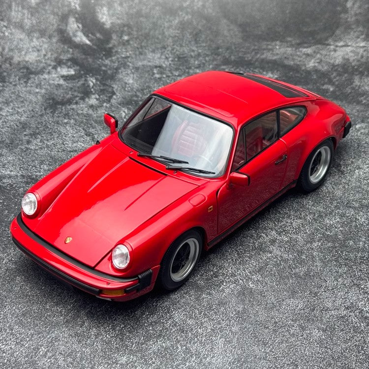 Minichamps 1:18 Porsche 911 1983 CARRERA 3.2 TARGA Alloy Simulation Car Model