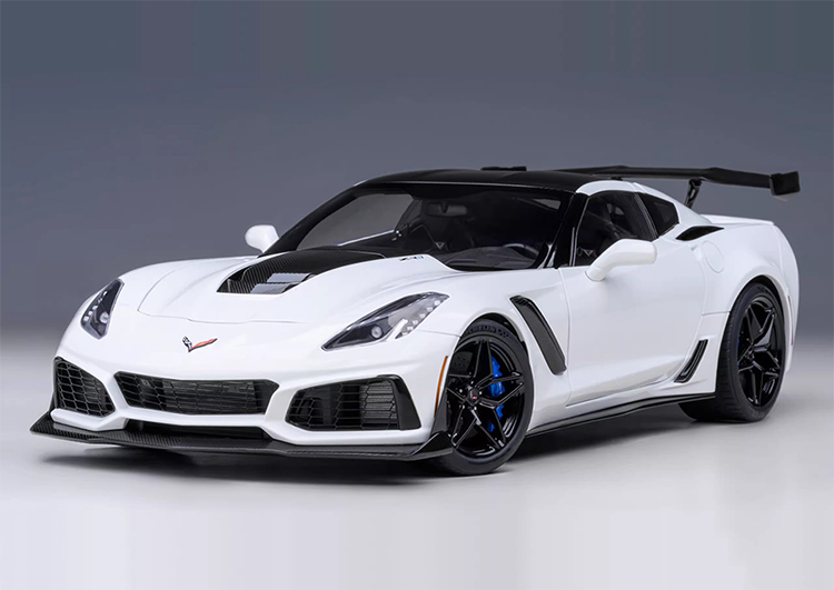 CHEVROLET CORVETTE C7 ZR1 alloy model car 1:18 AUTOart