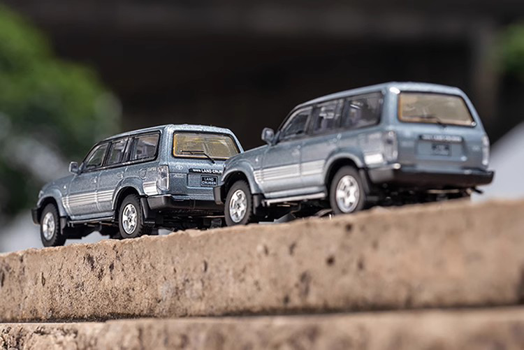 GCD 1:64 Toyota Land Cruiser LC80 SUV alloy car model