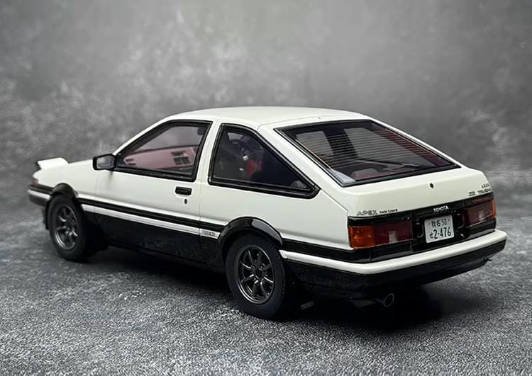 1/ 18 OTTO Toyota TOYOTA AE86 1985 Jumping Light Edition OT444B Car Model