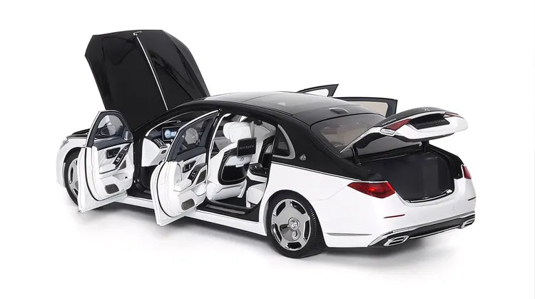 Maybach S-Class 2021 Diecast Model – 1/18 Scale Collectible Car Model (Black and White)