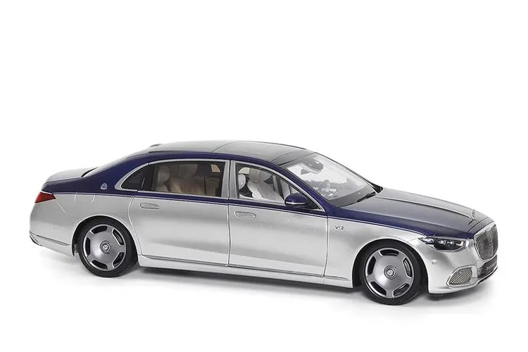 Maybach S-Class 2021 Diecast Model – 1/18 Scale Collectible Car Model (Blue and Silver)