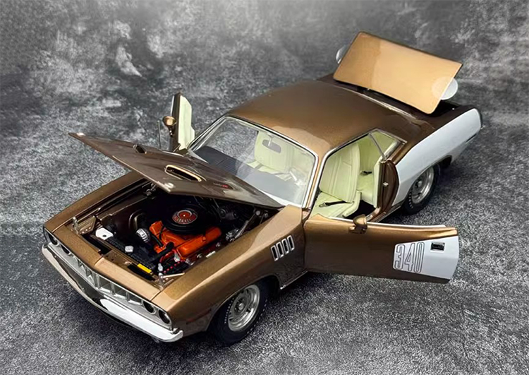 ACME 1:18 1971 Plymouth Cuda Muscle Car Alloy Simulation Car Model Brown top Premium Collectibles / Souvenirs / Gifts