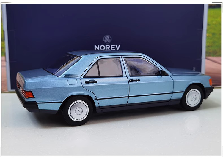 NOREV 1:18 Benz 190E Model C-Class Ancestor 1984 Vintage Car Model Collection