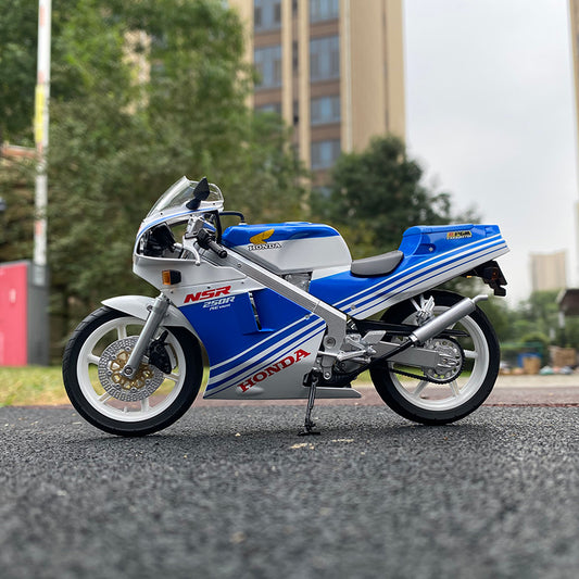 Aoshimaisha 1:12 Honda NSR 250R SP R4 Honda Rothmans MC18 Motorcycle Model