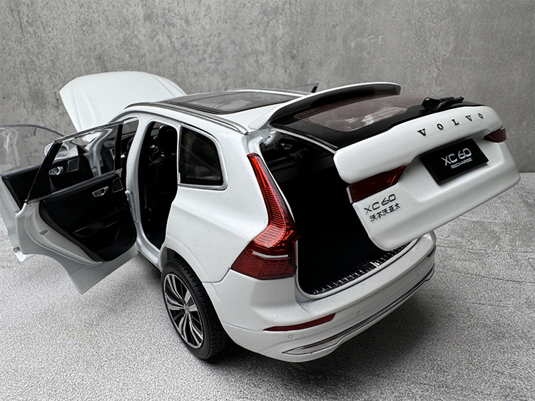 Original car model 2022 new Volvo XC60 1:18 alloy simulation car model collection gift