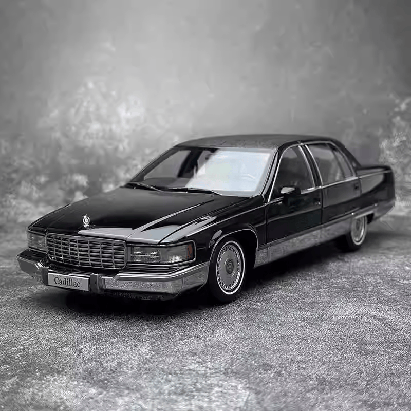 XiaoGuang alloy fully open 1:18 Cadillac Wood car model