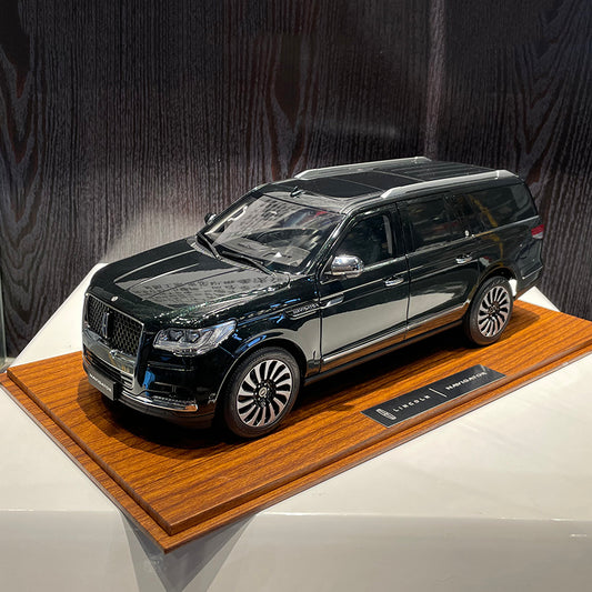 Lincoln original car model 2022 Lincoln Navigator Diecast car simulation car model collection gift