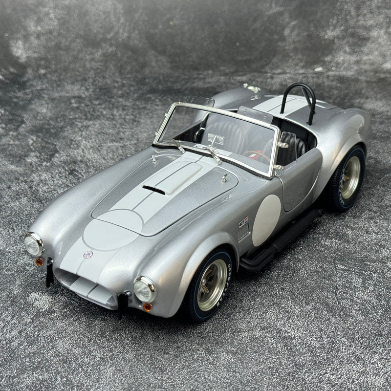 Kyosho 1:18 Shelby Cobra Shelby Cobra 427 S/C alloy car model car model