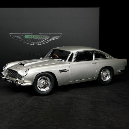 Alto 1:18 Aston Martin V12