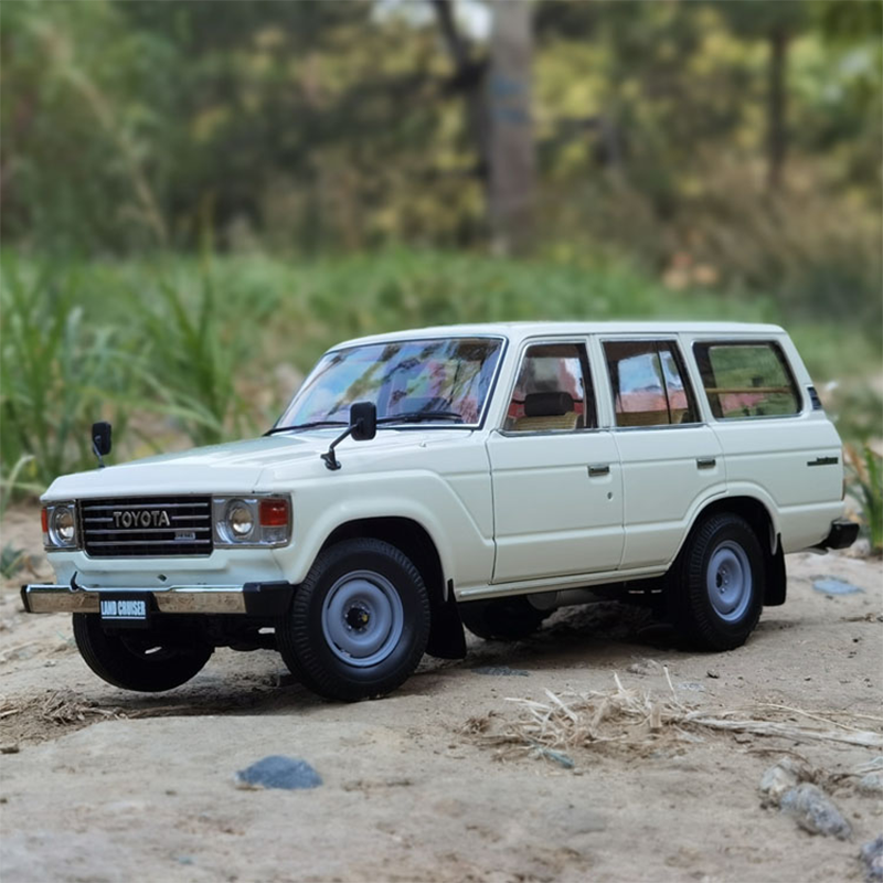 Kyosho 1/18 Land Cruiser LC60 Toyota Land Cruiser Land cruiser Alloy Car Model