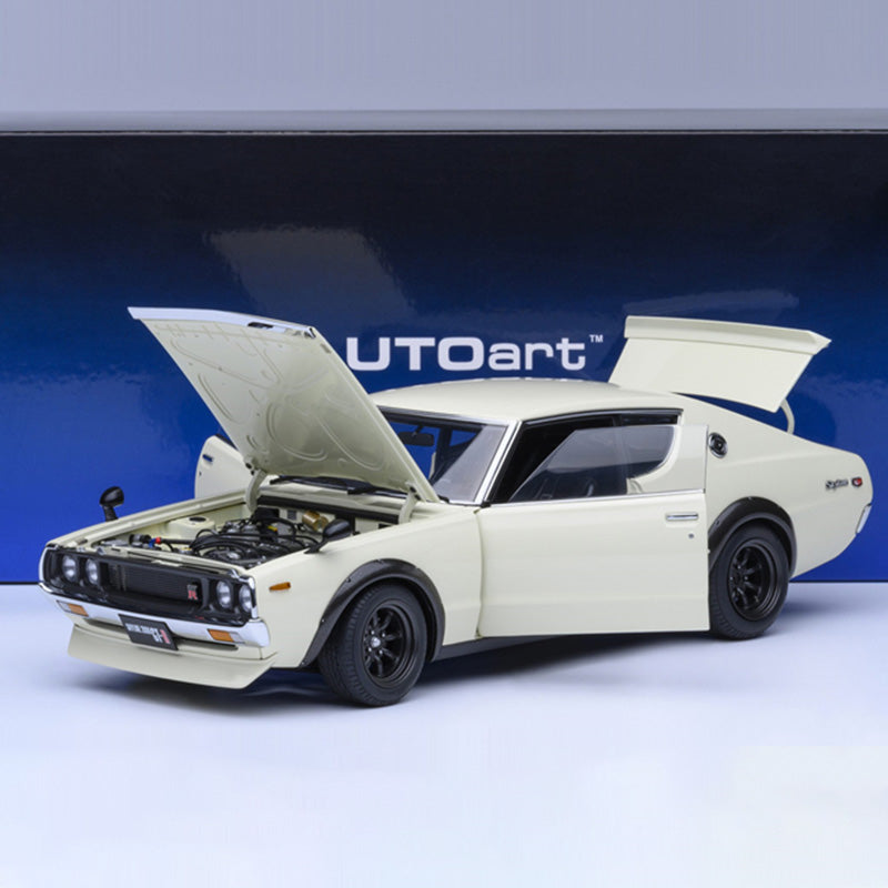 AUTOart 1:18  KPGC110  NISSAN SKYLINE 2000 GTR