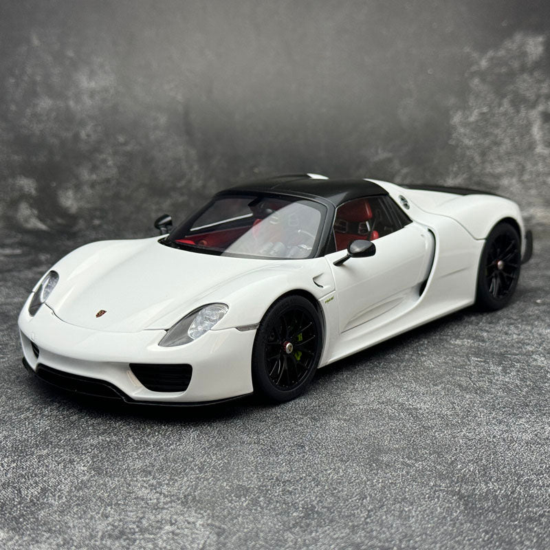 Autoart 1:18 Porsche 918 Spyder 2013 Plastic Shell Car Model Ornament