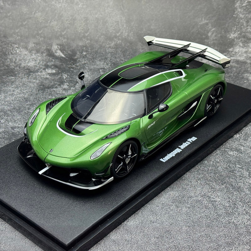 GT Spirit 1:  18 Koenigsegg Jesko Limited Edition Resin Car Model