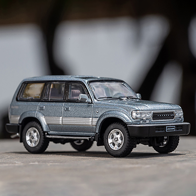 GCD 1:64 Toyota Land Cruiser LC80 SUV alloy car model