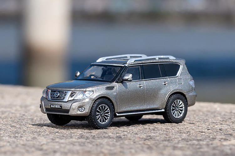 GCD 1:64 NISSAN Touareg Y62 Alloy simulation car model