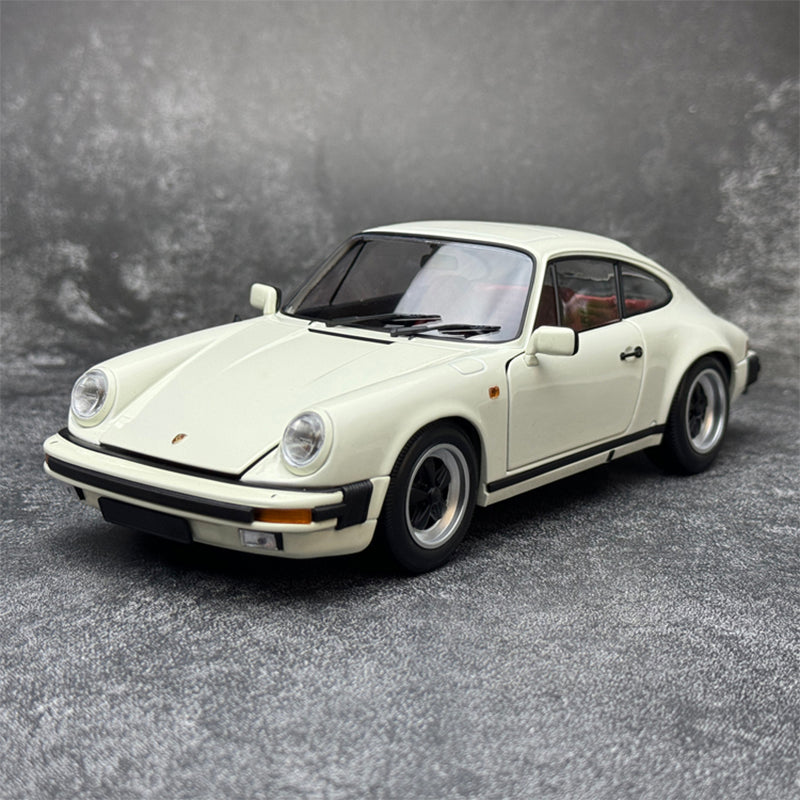 Minichamps 1:18 Porsche 911 1983 CARRERA 3.2 TARGA Alloy Simulation Car Model