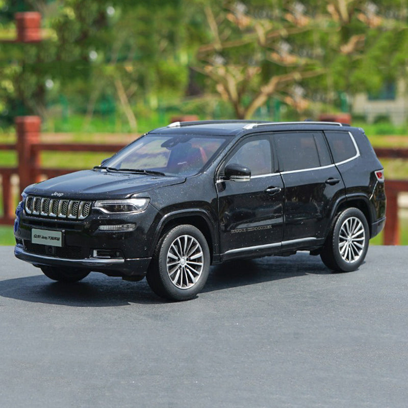 1: 18 brand new Jeep Grand Commander Jeep alloy simulation car model