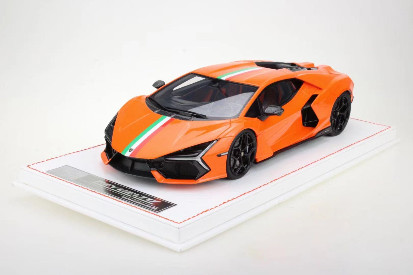 IVY 1/18 Lamborghini Revuelto Resin Car Model Collection