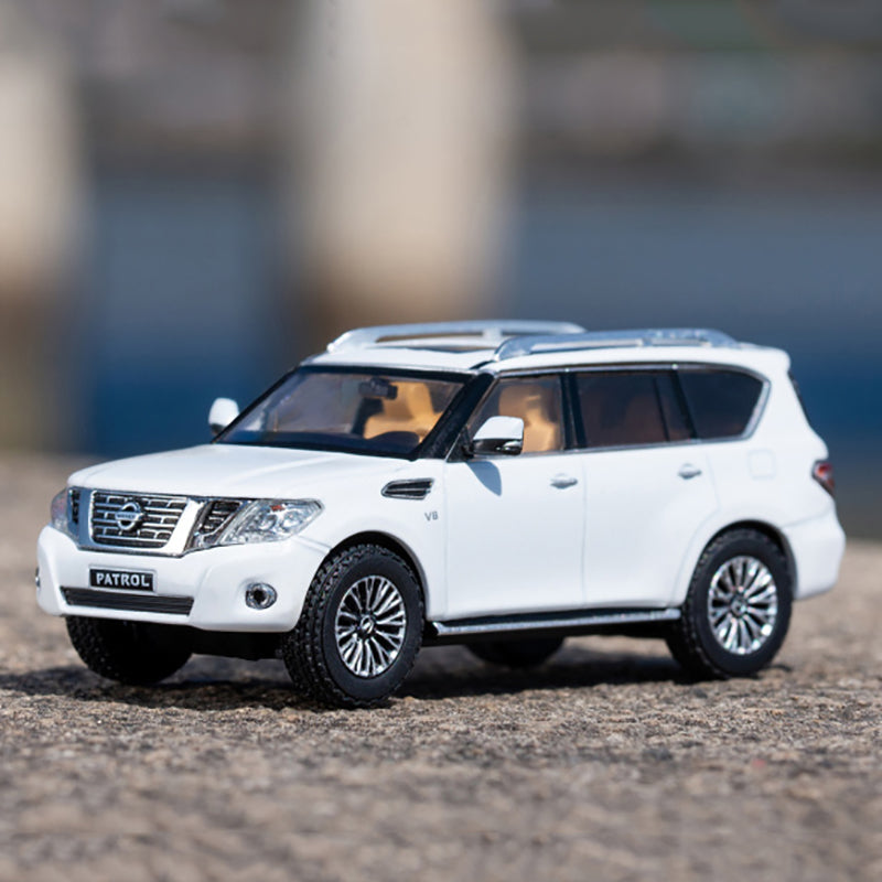 GCD 1:64 NISSAN Touareg Y62 Alloy simulation car model