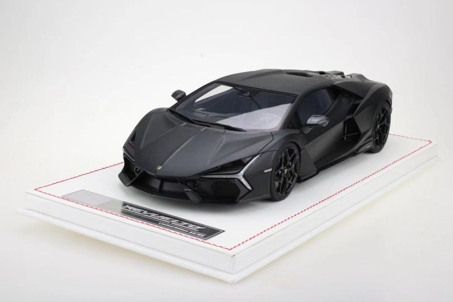 IVY 1/18 Lamborghini Revuelto Resin Car Model Collection