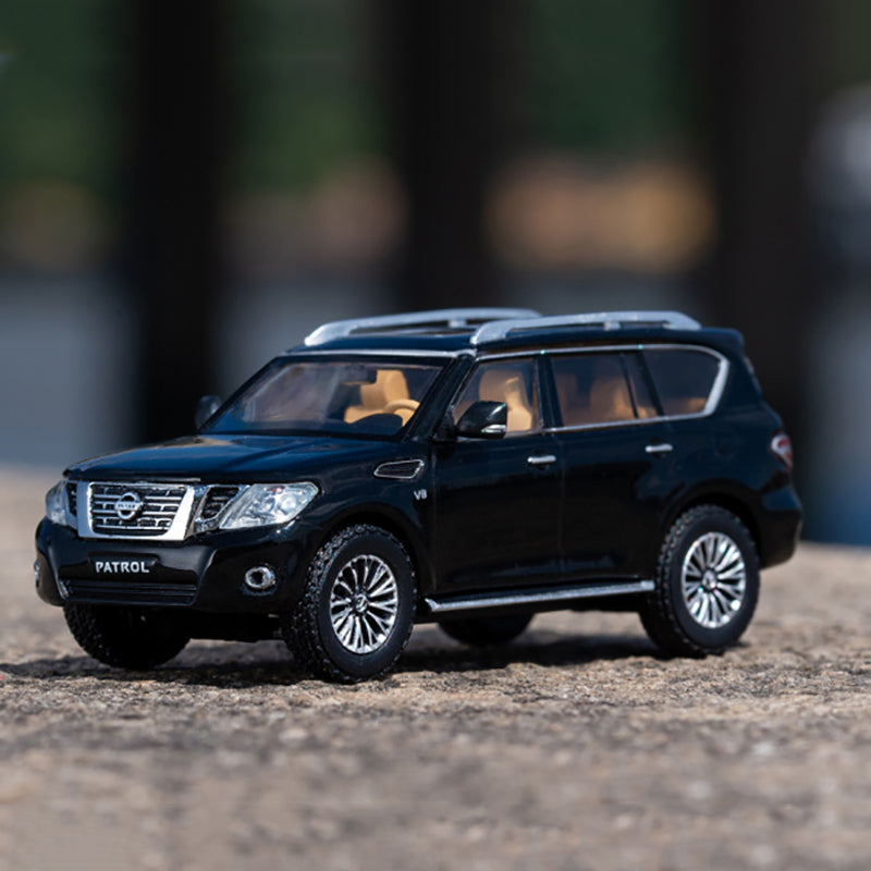 GCD 1:64 NISSAN Touareg Y62 Alloy simulation car model