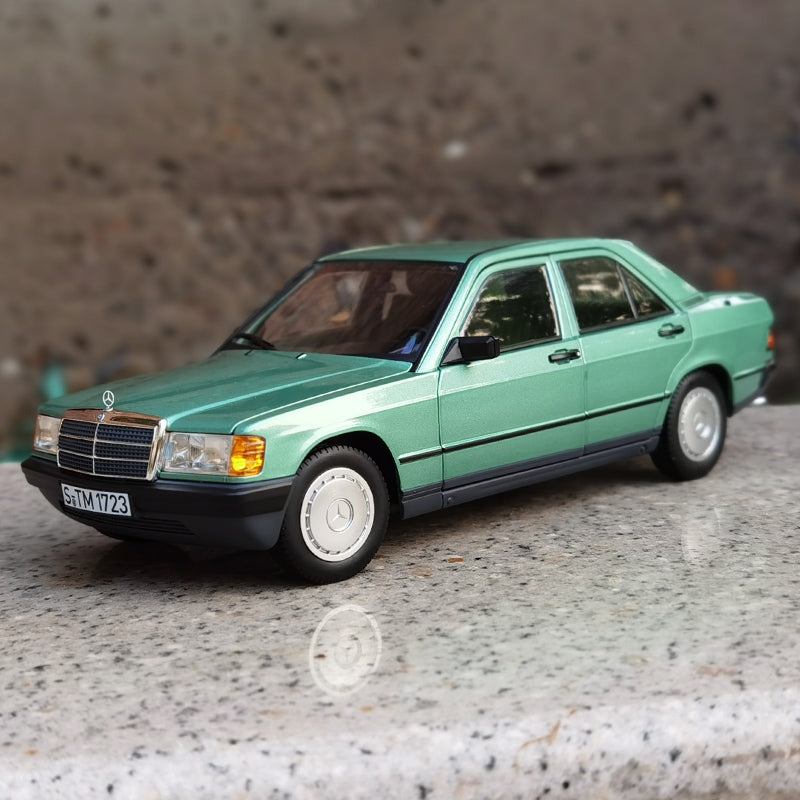 NOREV 1:18 Benz 190E Model C-Class Ancestor 1984 Vintage Car Model Collection