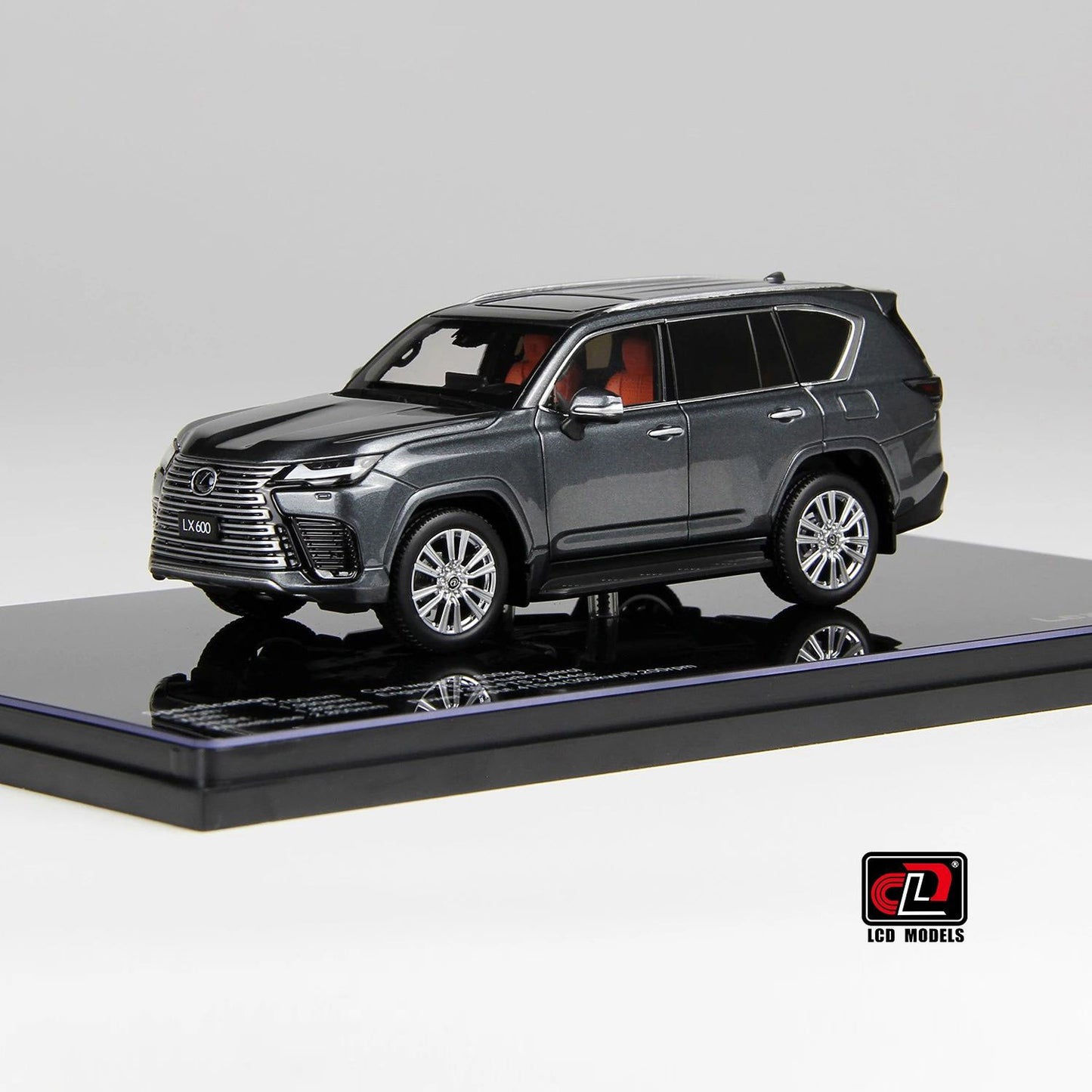 LCD 1:43 Lexus LX600 Lexus Replica Alloy Car Model Gift Set