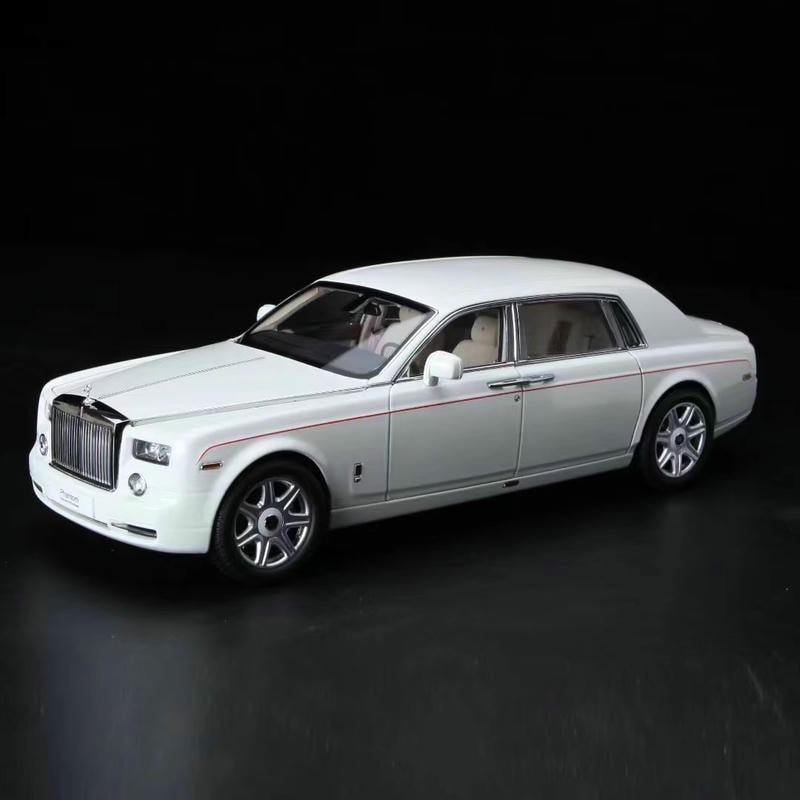 KYOSHO Rolls Royce Phantom Extended 1:18 Alloy Simulation Car Model Waist Collection Ornament