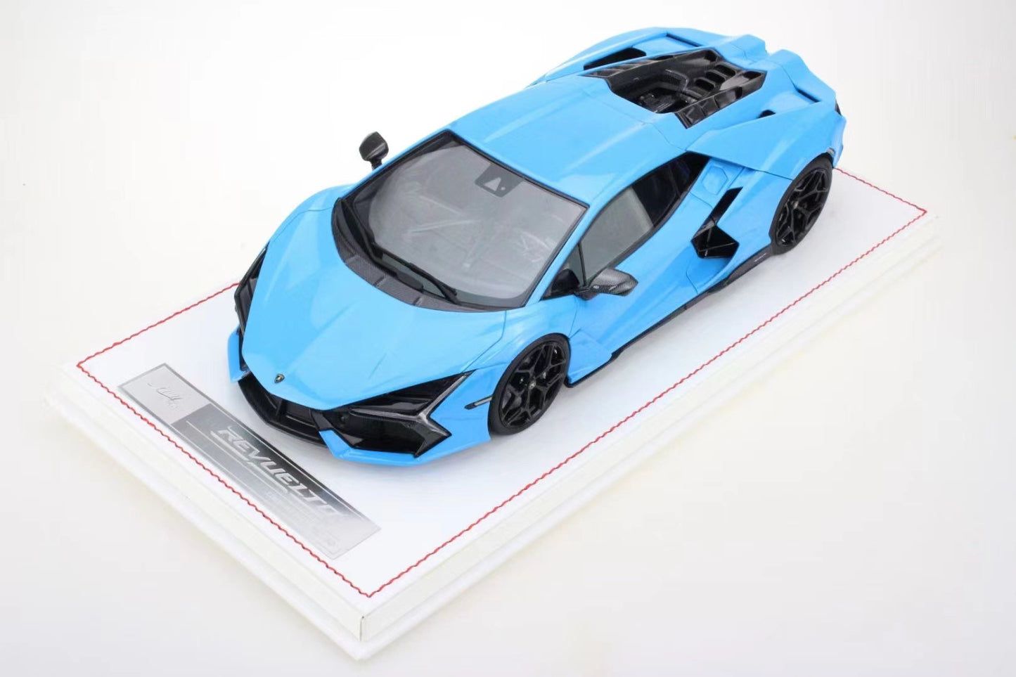 IVY 1/18 Lamborghini Revuelto Resin Car Model Collection