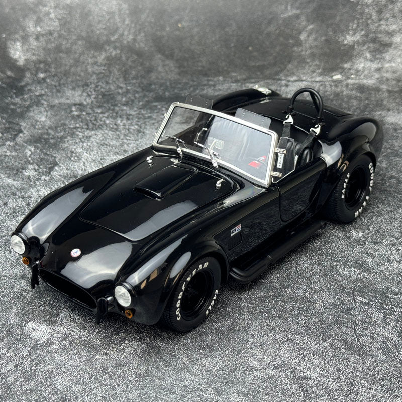 Kyosho 1:18 Shelby Cobra Shelby Cobra 427 S/C alloy car model car model