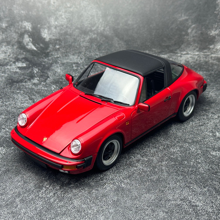 Minichamps 1:18 Porsche 911 1983 CARRERA 3.2 TARGA Alloy Simulation Car Model