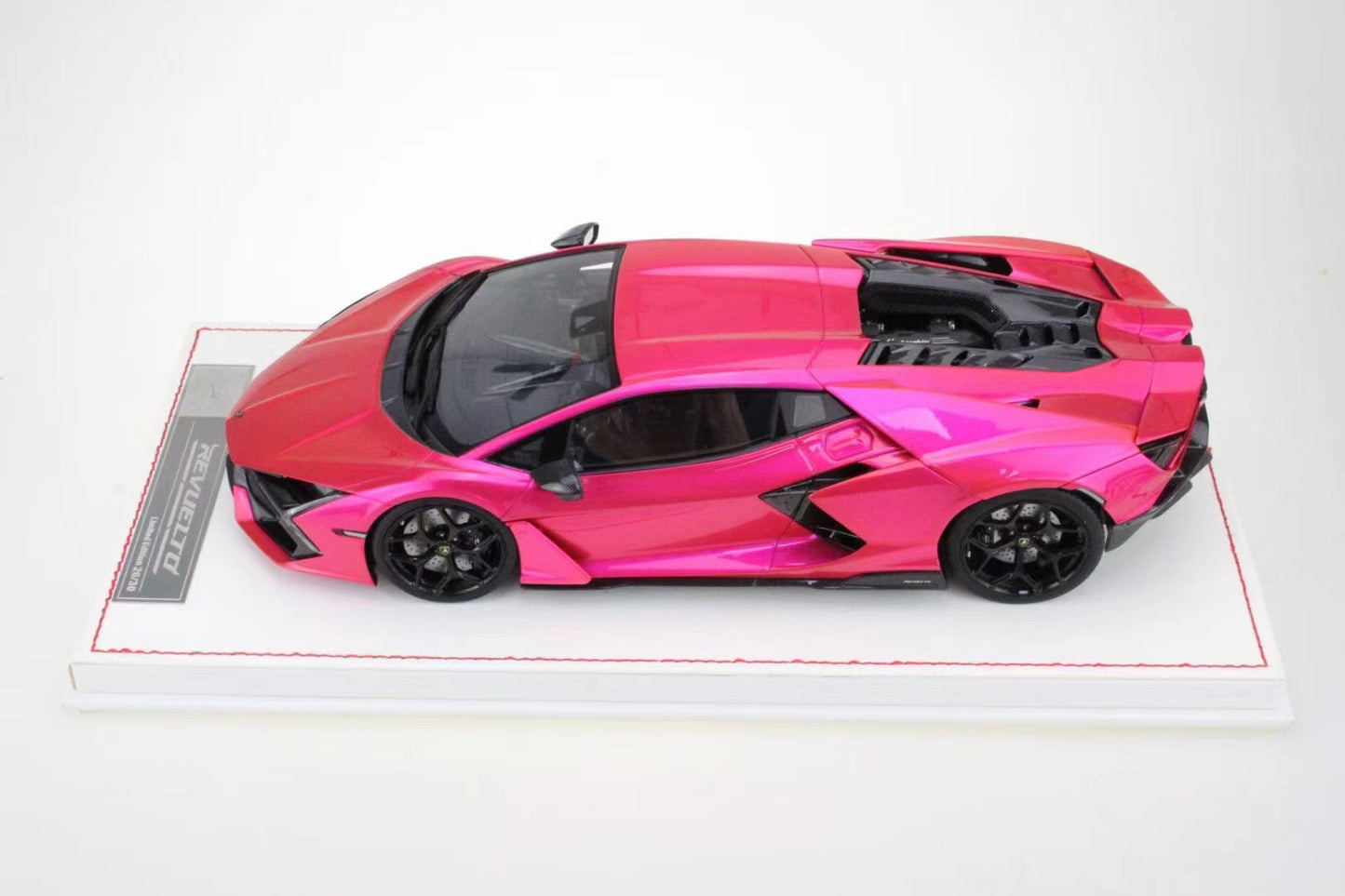 IVY 1/18 Lamborghini Revuelto Resin Car Model Collection