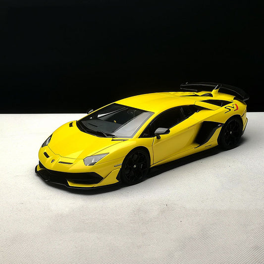 AUTOart 1:18 Lamborghini Avendador SVJ car model