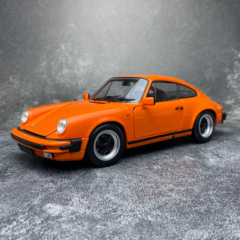 Minichamps 1:18 Porsche 911 1983 CARRERA 3.2 TARGA Alloy Simulation Car Model