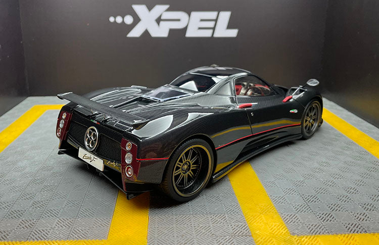 Almost Real 1/18 Pagani Zonda F 2005 Carbon Fiber Edition Car Model