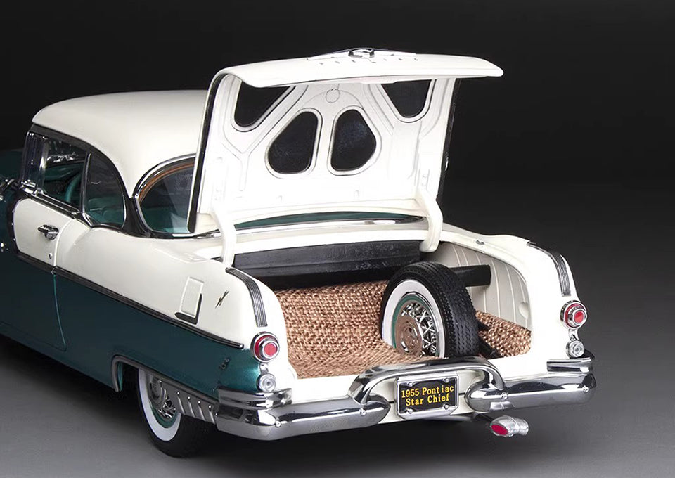 SunStar Bonneville 1/18 Alloy Car Model 1955 Pontiac