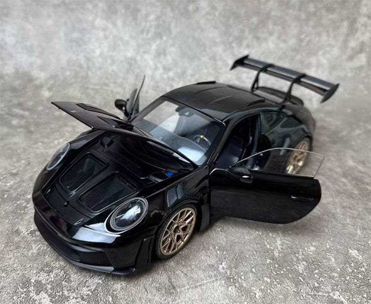 Minichamps Porsche 911 992GT3 RS 2022 1:18 Collection of simulated alloy car models