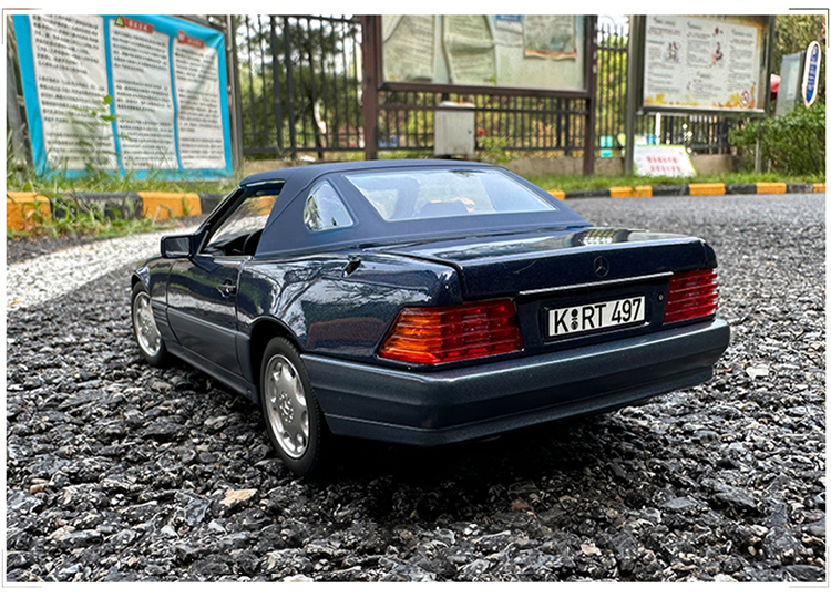 1989 vintage convertible 1:18 Mercedes Benz SL500 dark blue