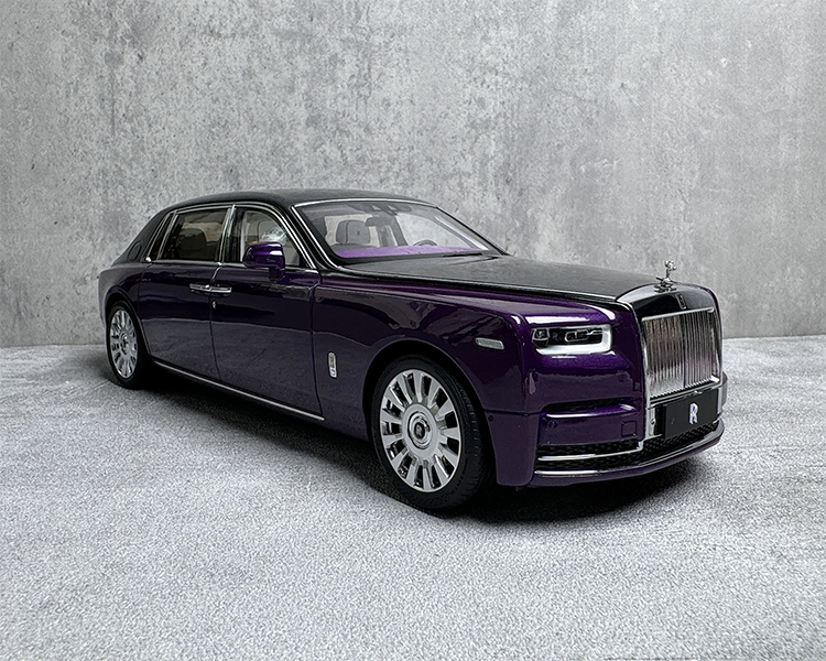 Limited collection of the original eight generations of Rolls-Royce Phantom car model 1:18 alloy car model gifts