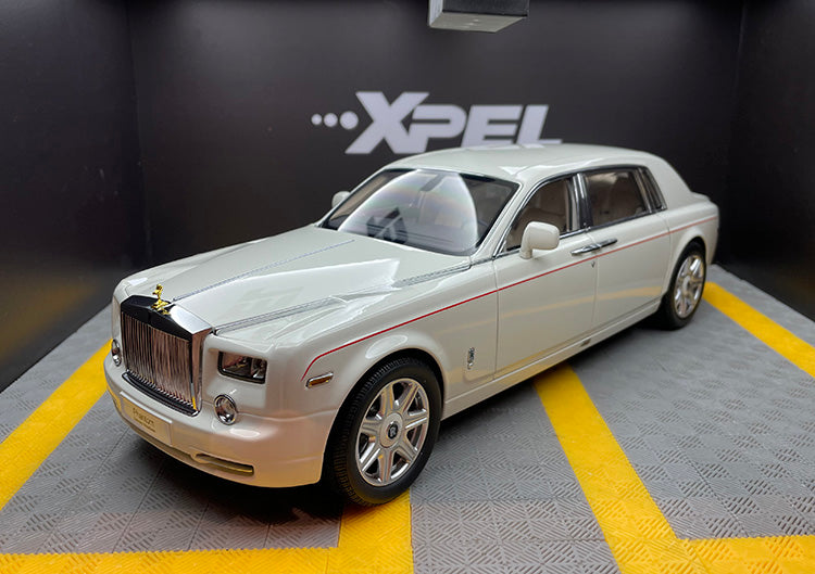 Kyosho 1:18 Rolls-Royce Phantom  EWB Extended Alloy Car Model+Small Gift