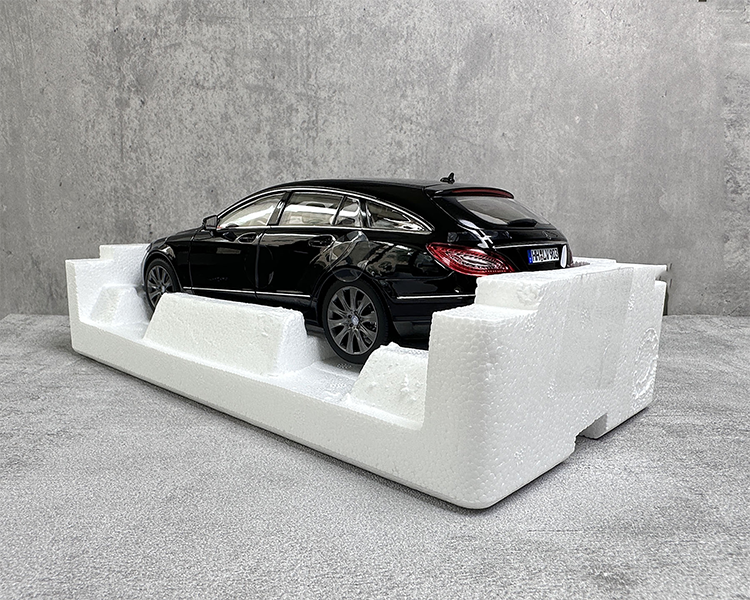 NOREV1:18 Mercedes-Benz CLS hunting version BRAKE alloy simulation car model classic sentiment